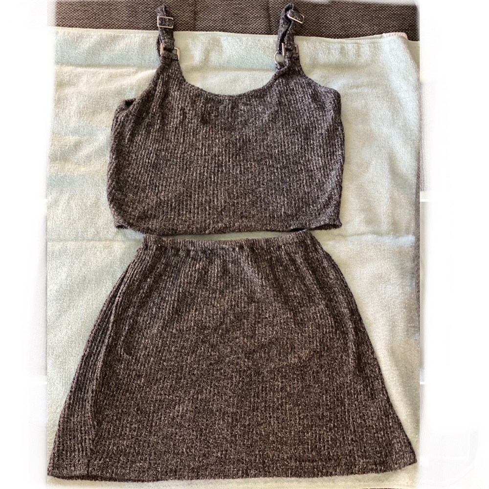 🍒SOLD🍒 Matching Gray Skirt Set✨